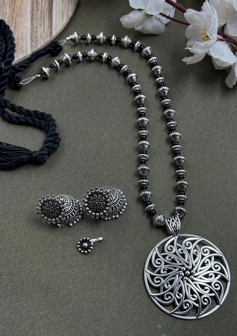 Aneri Silver Plated Oxidised Necklace Jewellery Set