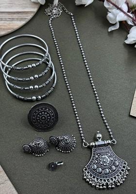 Nidhi Silver Plated Oxidised Necklace Jewellery Set