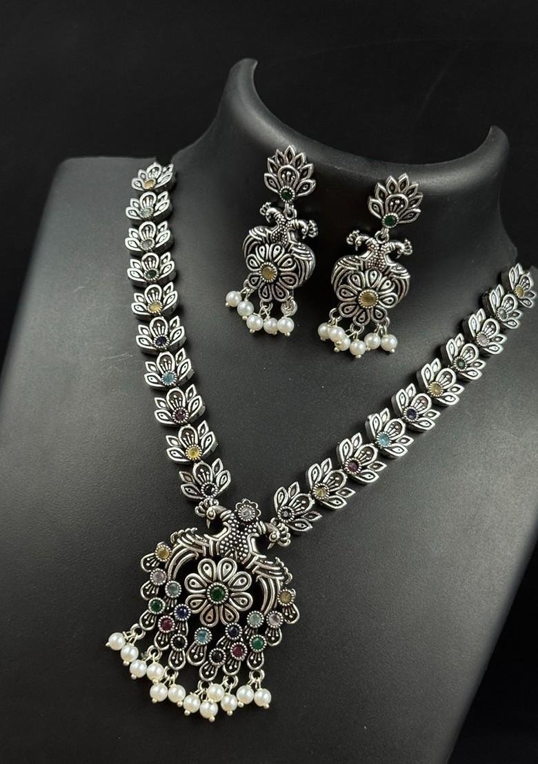 Silver Plated Stone Studded And Beaded Oxidised Jewellery Set