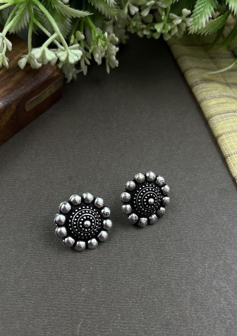 Ghungroo Silver Plated Oxidised Choker Jewellery Set