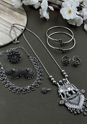 Mahira Silver Plated Oxidised Necklace Jewellery Set