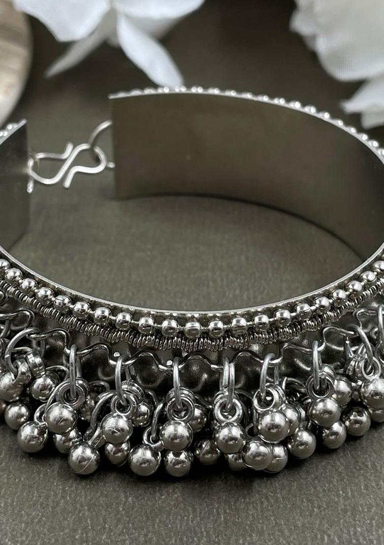 Kaveri Silver Plated Oxidised Necklace Jewellery Set