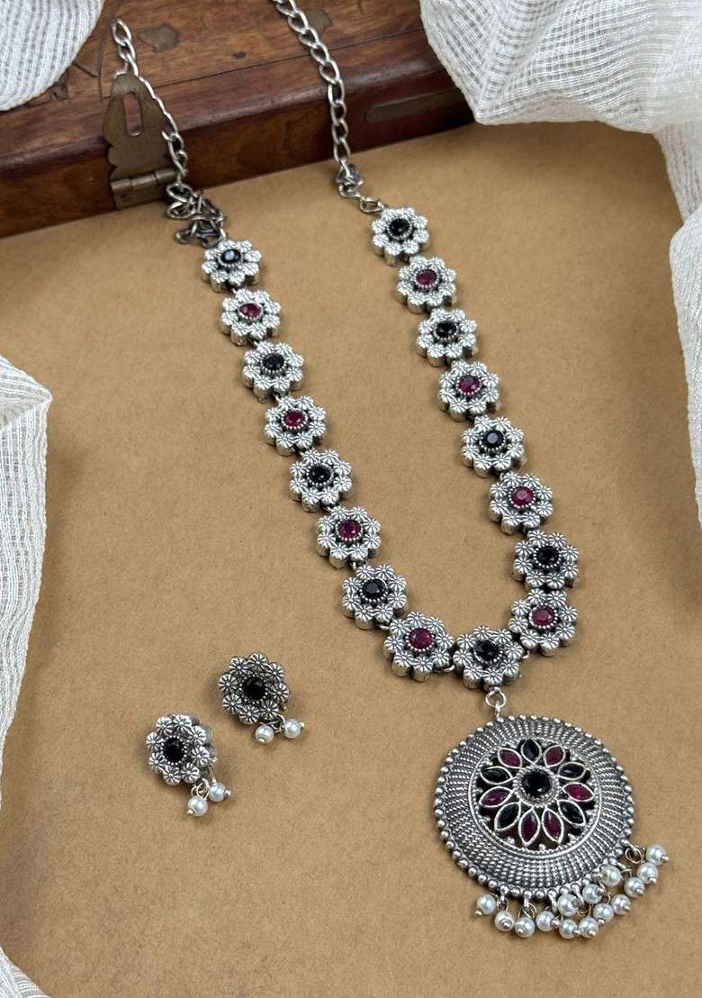 Silver Plated Stone Studded And Beaded Oxidised Jewellery Set - Indya