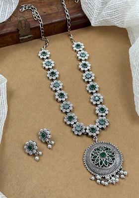 Silver Plated Stone Studded And Beaded Oxidised Jewellery Set