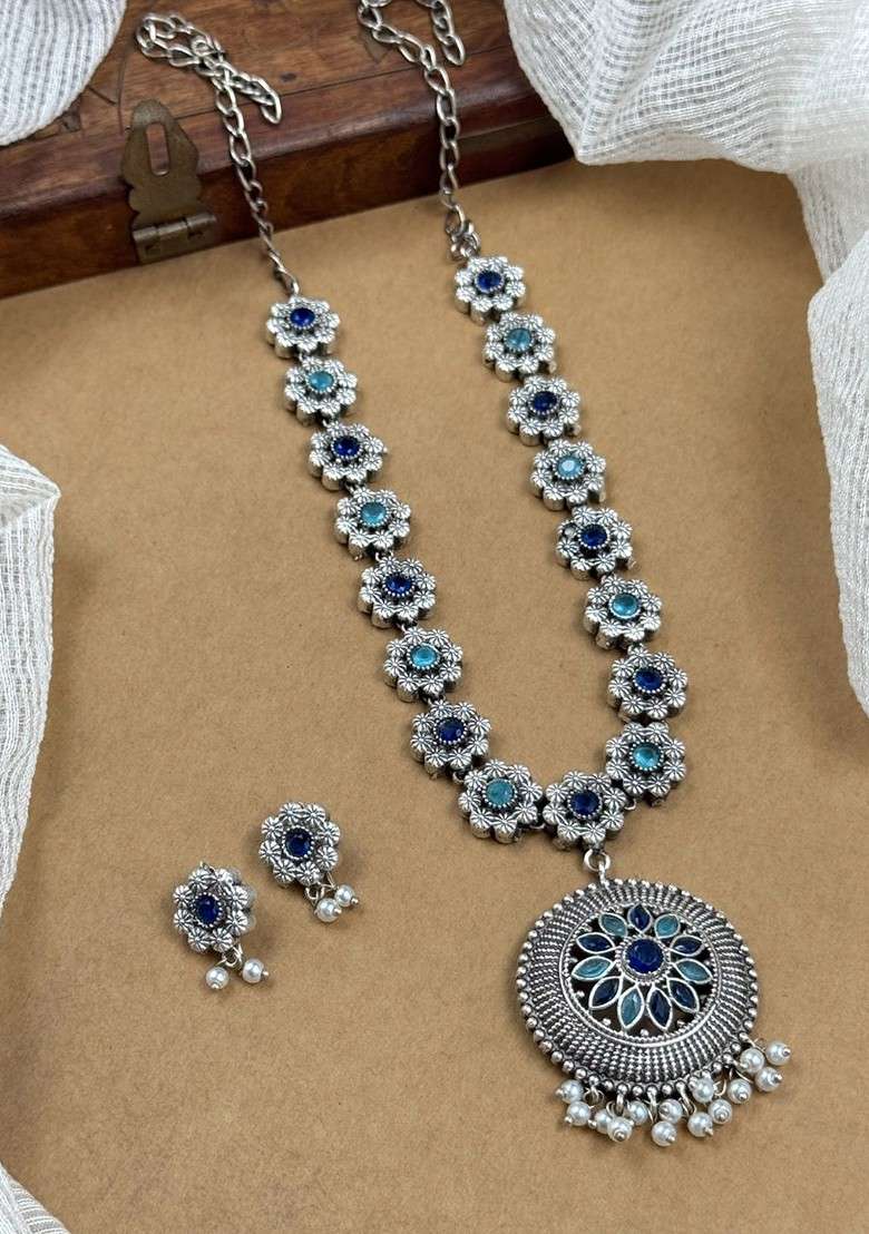 Silver Plated Stone Studded And Beaded Oxidised Jewellery Set - Indya
