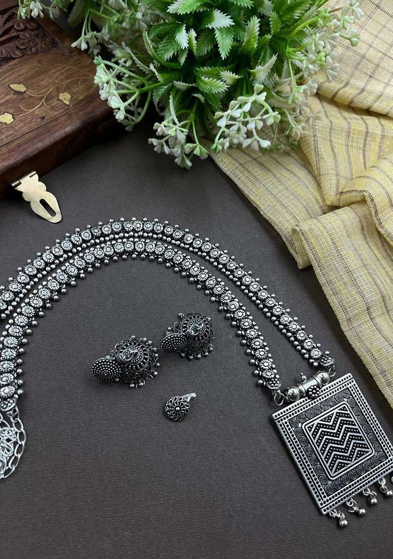 Beaded And Oxidised Jewellery Set - Indya