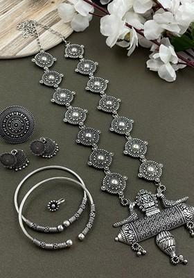 Ramya Silver Plated Oxidised Necklace Jewellery Set