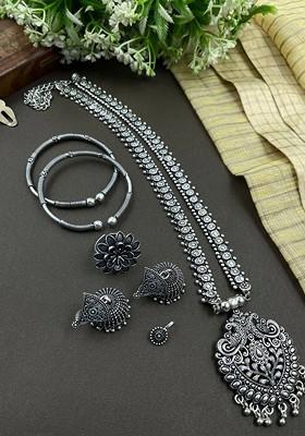 Vira Kolapuri Silver Plated Oxidised Long Necklace Jewellery Set