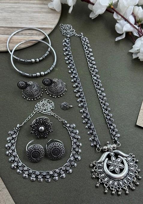 Kiyana Silver Plated Oxidised Jewellery Set