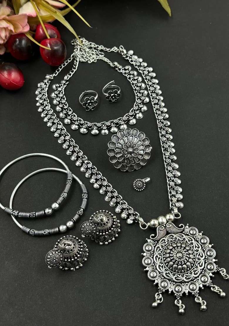 Silver Plated Oxidised Jewellery Set - Indya