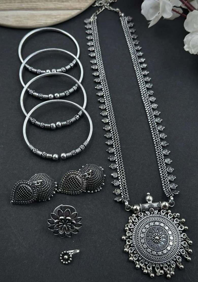 Silver Plated Oxidised Jewellery Set - Indya