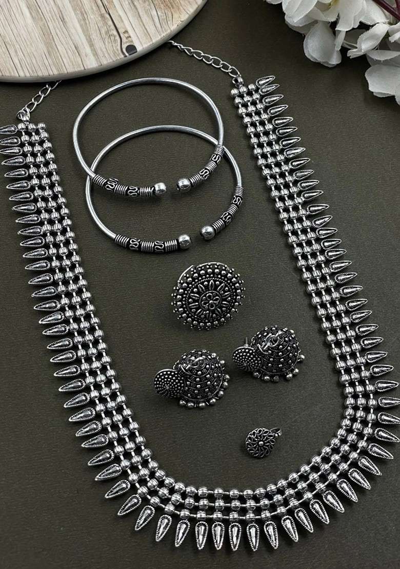 Silver Plated Oxidised Jewellery Set - Indya