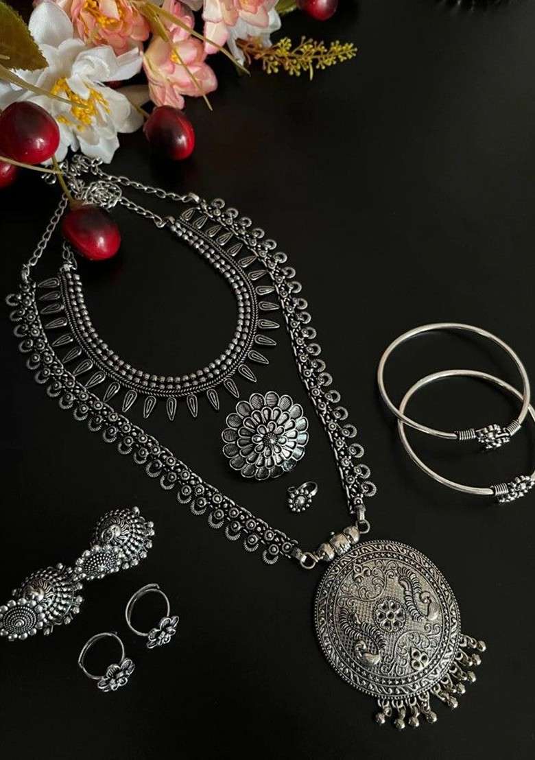 Amisha Silver Plated Oxidised Jewellery Set - Indya
