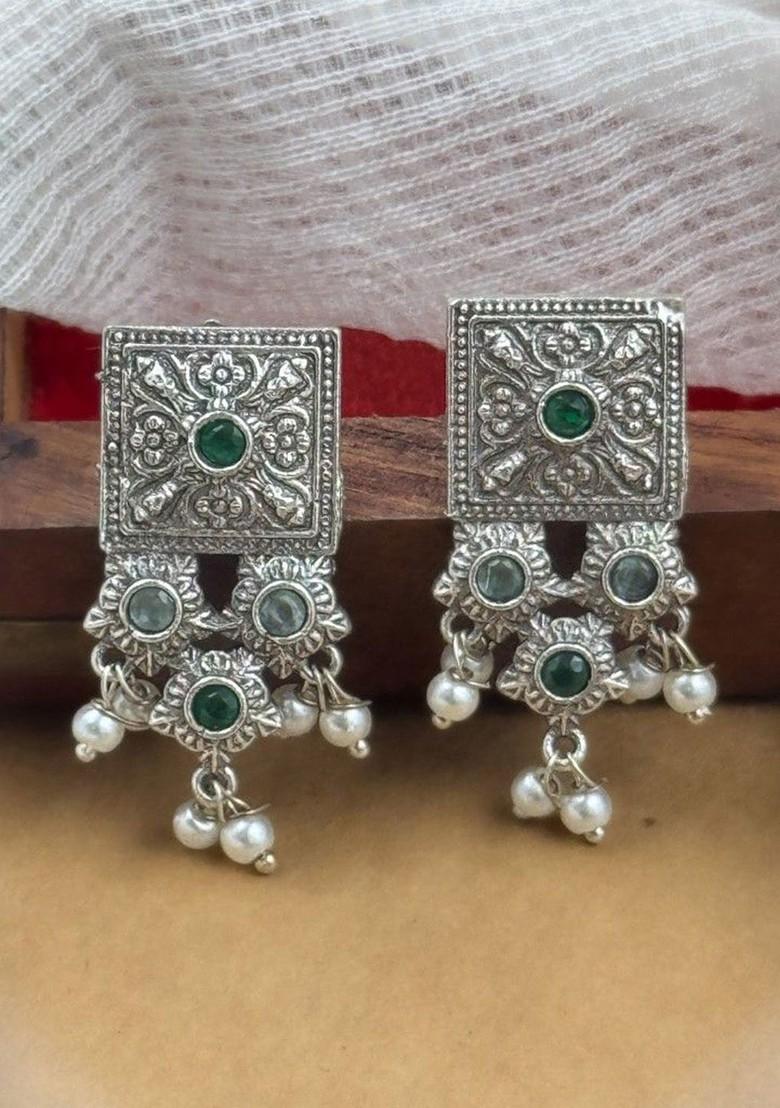 Silver Plated Stone Studded And Beaded Oxidised Jewellery Set