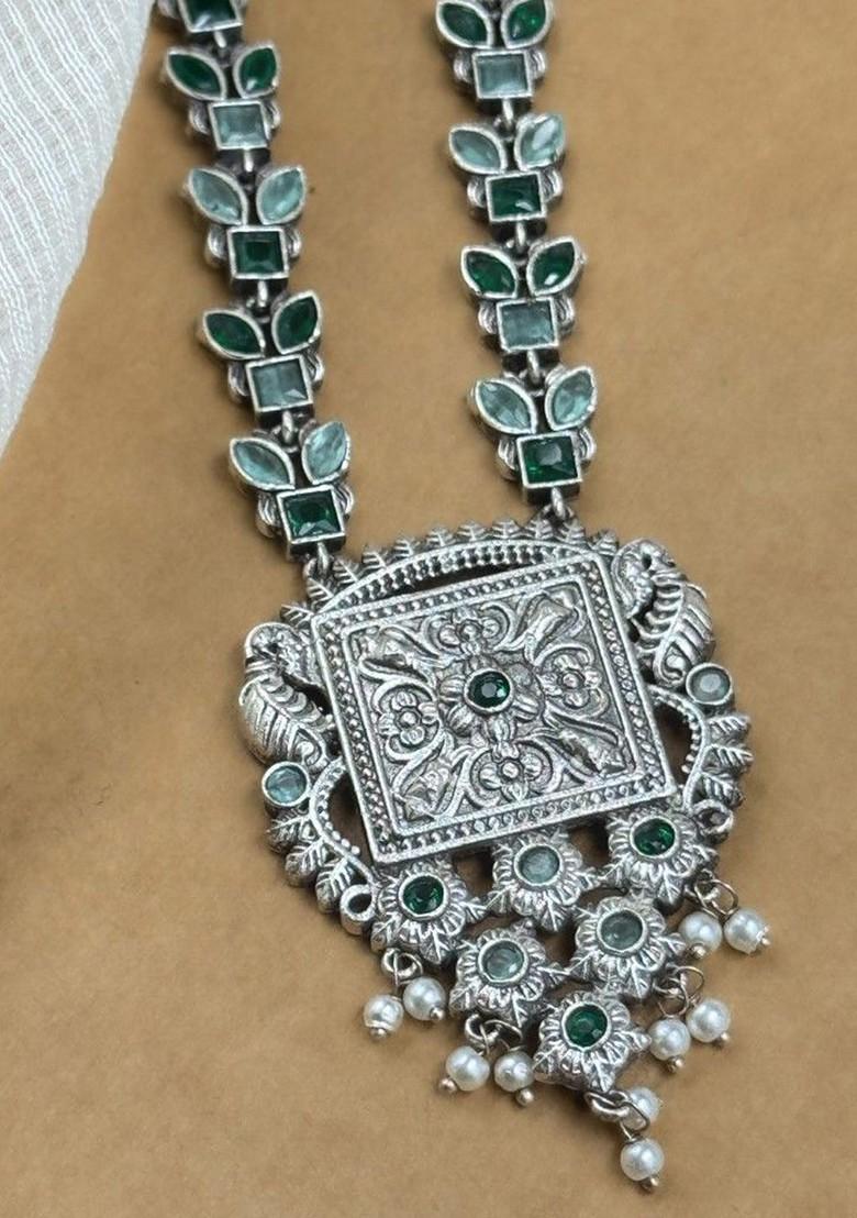 Silver Plated Stone Studded And Beaded Oxidised Jewellery Set