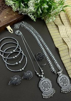 Nidhi Silver Plated Oxidised Necklace Jewellery Set