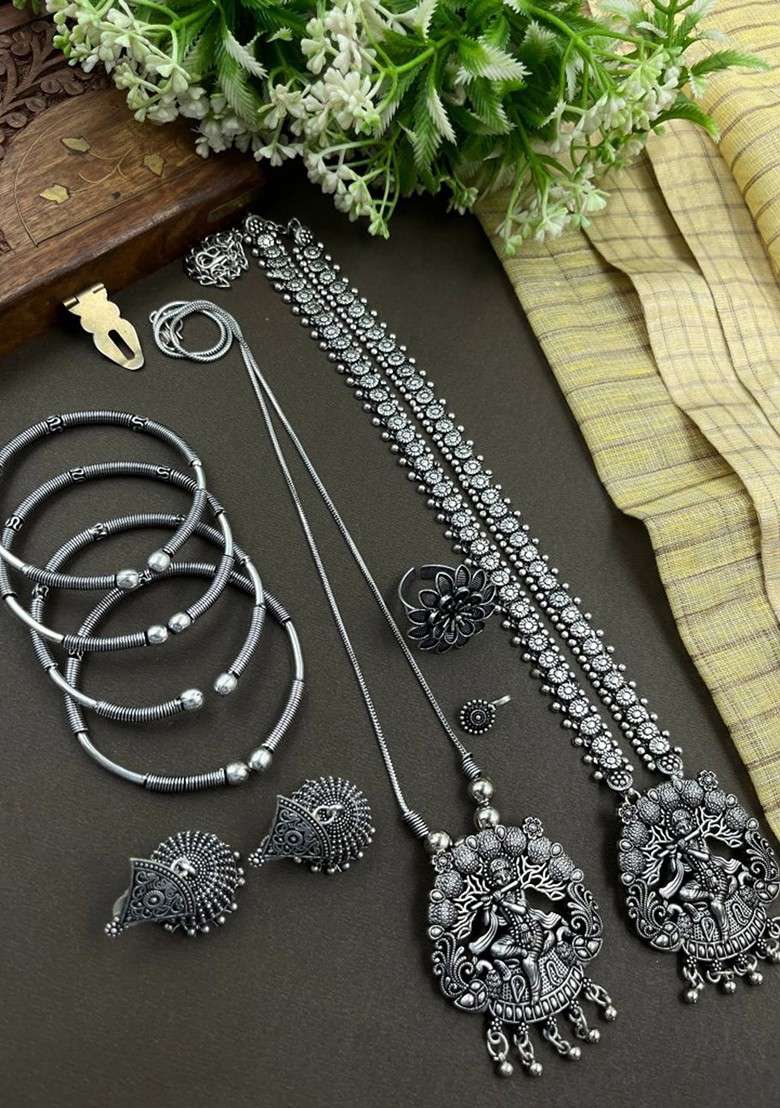 Silver Plated Oxidised Jewellery Set - Indya