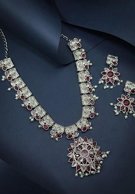 Silver Plated Stone Studded And Beaded Oxidised Jewellery Set