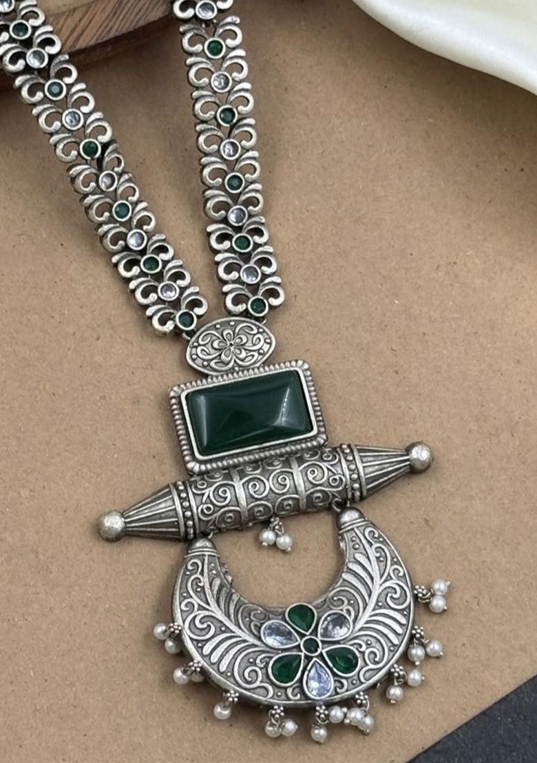 Silver Plated Stone Studded And Beaded Oxidised Jewellery Set