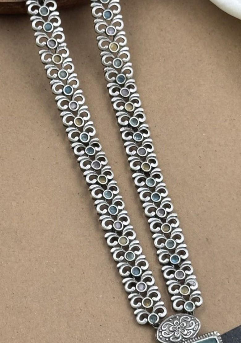 Silver Plated Stone Studded And Beaded Oxidised Jewellery Set