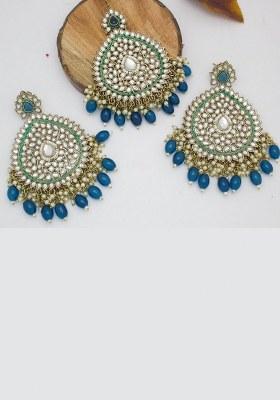 Gold Plated Kundan Stone And Pearls Earrings With Maangtikka