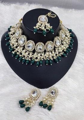 Gold Plated Kundan Stone And Beads Choker Necklace Set