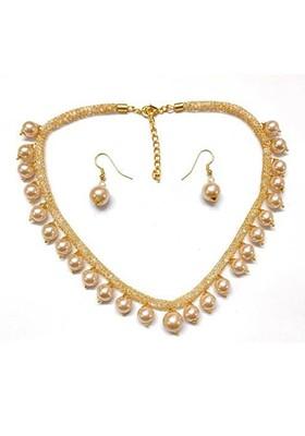 Gold Plated Stones Studded And Beaded Jewellery Set