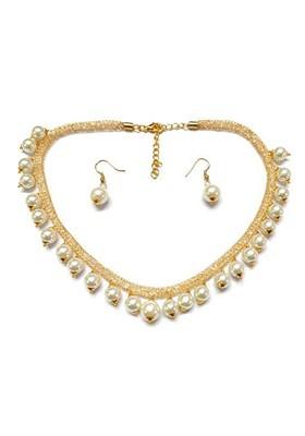 Gold Plated Stones Studded And Beaded Jewellery Set
