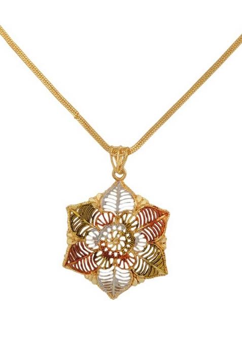 Party Wear Light Weight Enamelled Star Shape Pendant With Chain