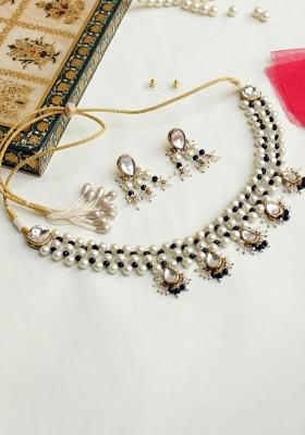 Pearl And Dangling Kundan Necklace Set