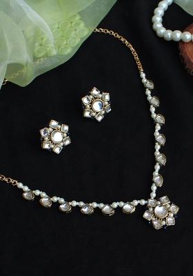 Kundan Blossom Necklace Set