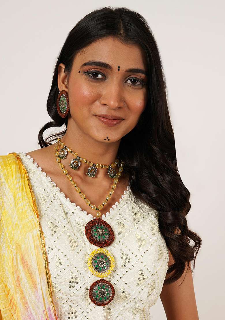 Rustic Floral Motif Hand Crochet Necklace With Matching Earrings - Indya