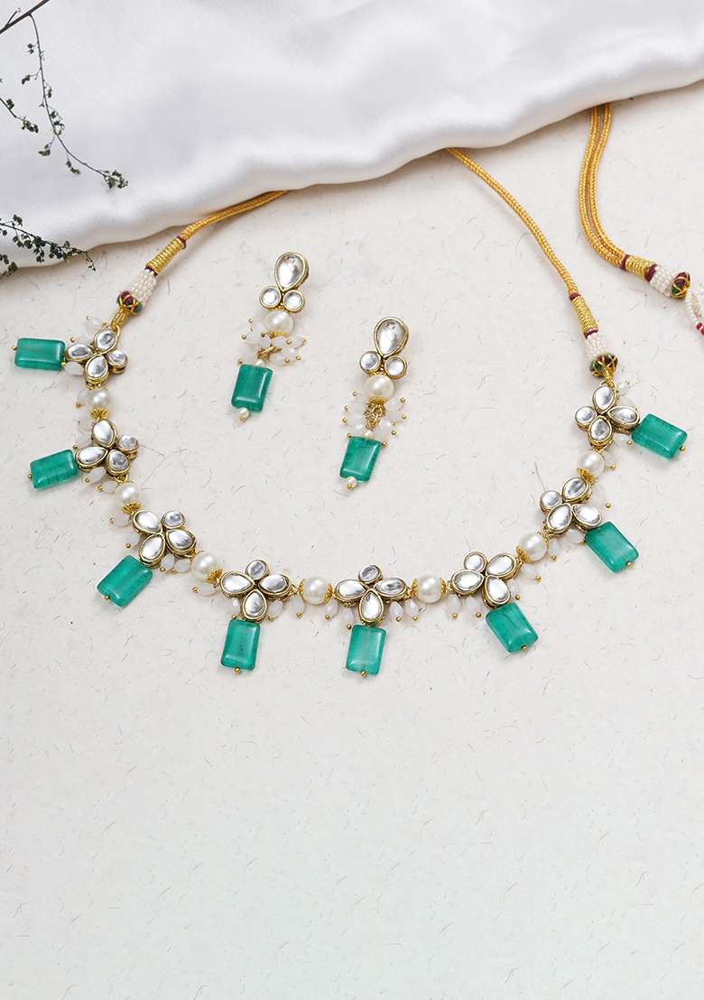 Kundan And Green Stone Necklace Set - Indya