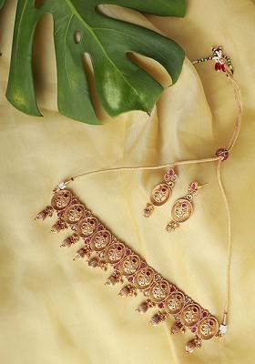 Women Gold Plated And Pink Stone Studded Jewellery Set