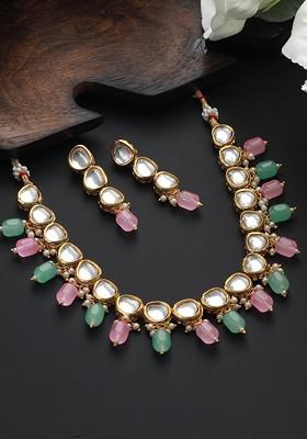 Gold Plated Kundan Studded And Beaded Jewellery Set