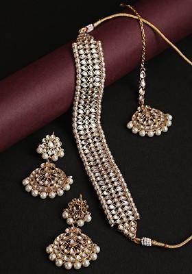 Gold Plated Kundan Studded And Pearl Beaded Jewellery Set