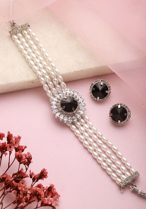 Women Silver Plated Stone Studded And Pearl Beaded Jewellery Set