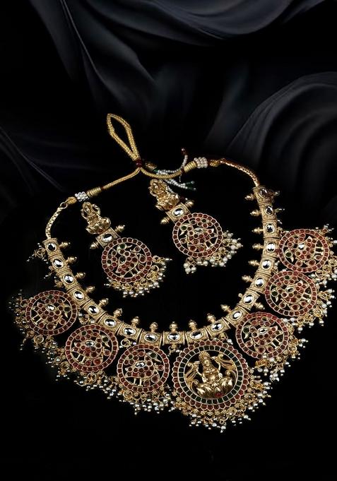 Kemp Pushp Chakra Gold Plated Stones Studded And Beaded Temple Jewellery Set