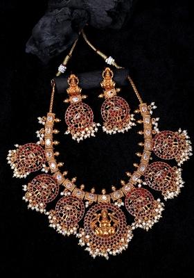 Ruby Kemp Pushp Chakra Gold Plated Stones Studded And Beaded Temple Jewellery Set