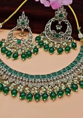 Green Alloy Stone And Moti Necklace Set