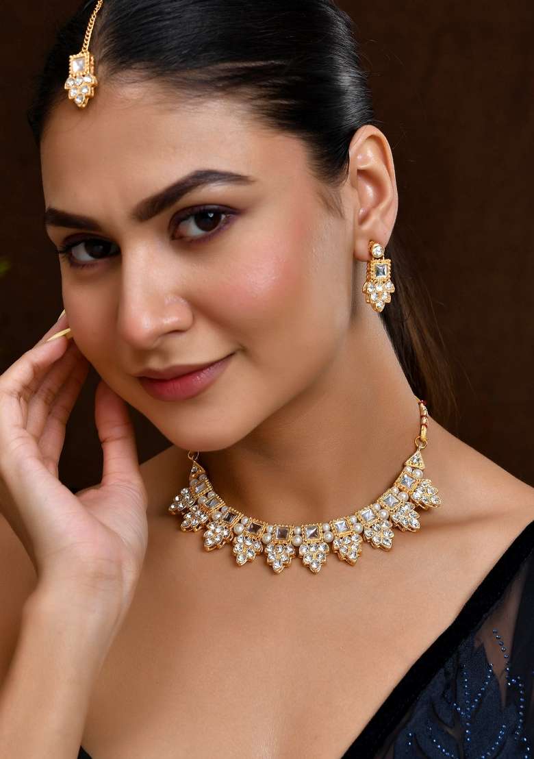 Gold Plated Stone Studded Necklace Set With Maang Tikka - Indya