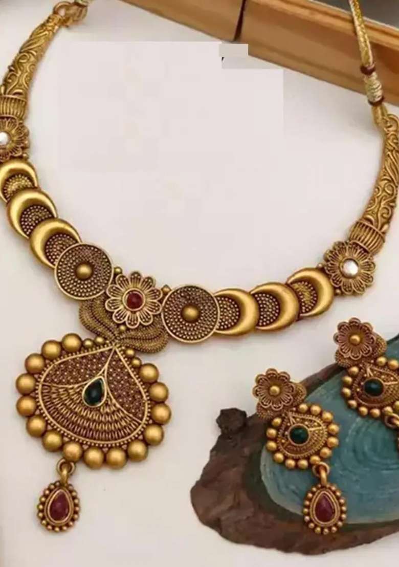 Golden Alloy Necklace Set - Indya
