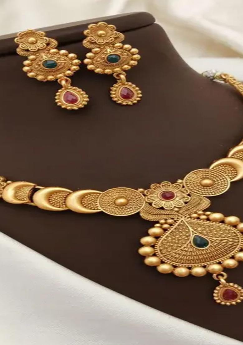 Golden Alloy Necklace Set