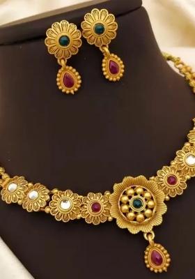 Golden Alloy Necklace Set