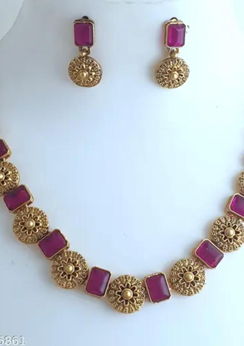Golden Alloy Necklace Set
