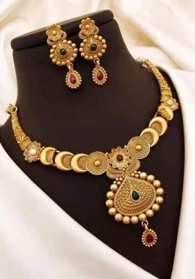 Golden Alloy Necklace Set
