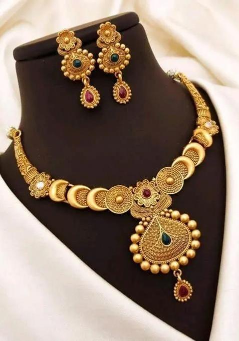 Golden Alloy Necklace Set