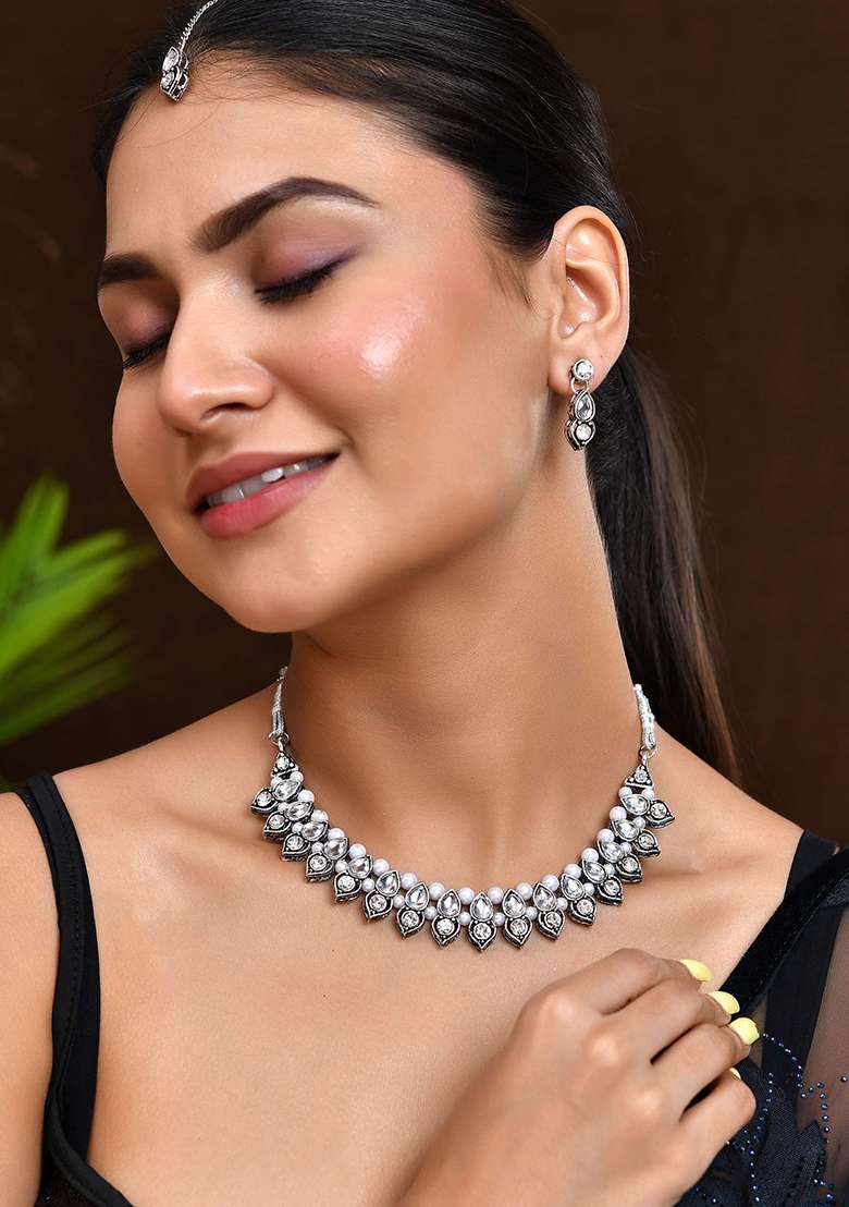 Oxidised Silver And Plated Bridal Choker Jewellery Set

 - Indya