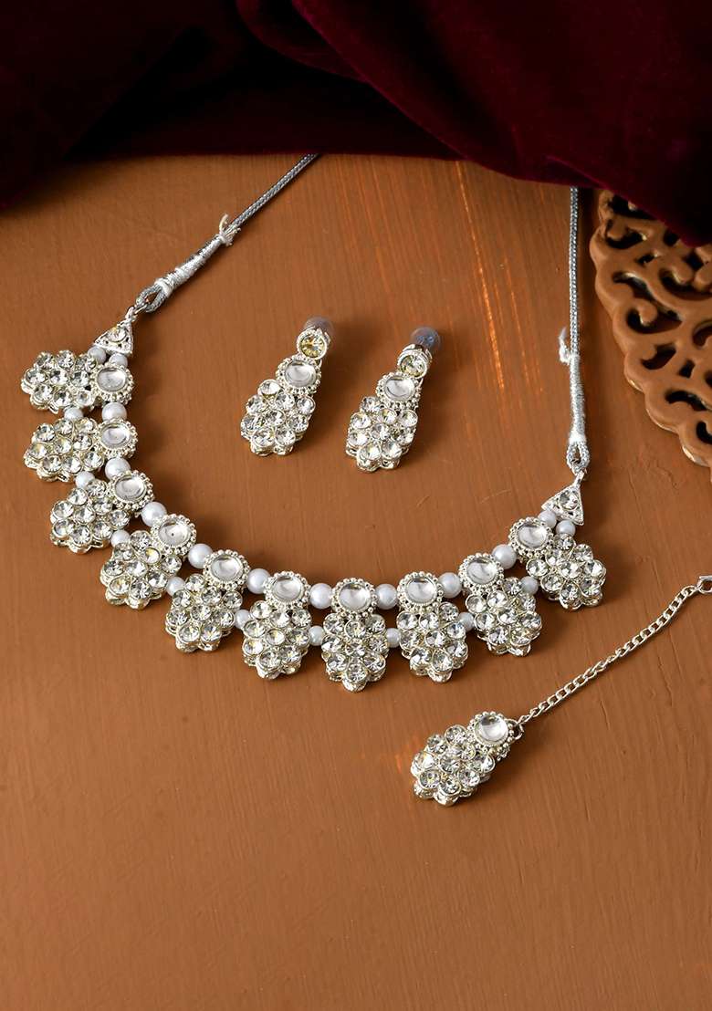 Glamorous Silver And Tone Jewellery Set For Special Occasions

 - Indya
