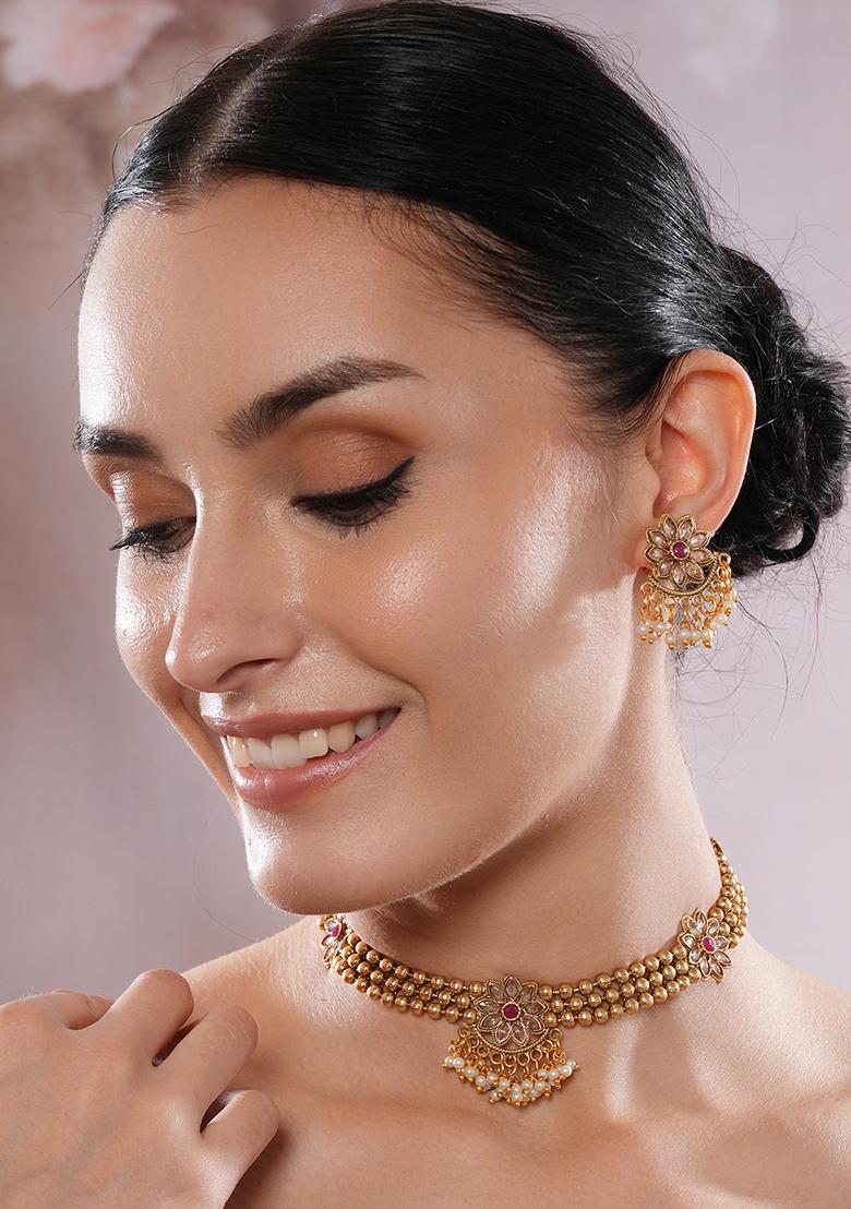 Gold Plated Kundan And Pearl Beaded Floral Jewellery Set